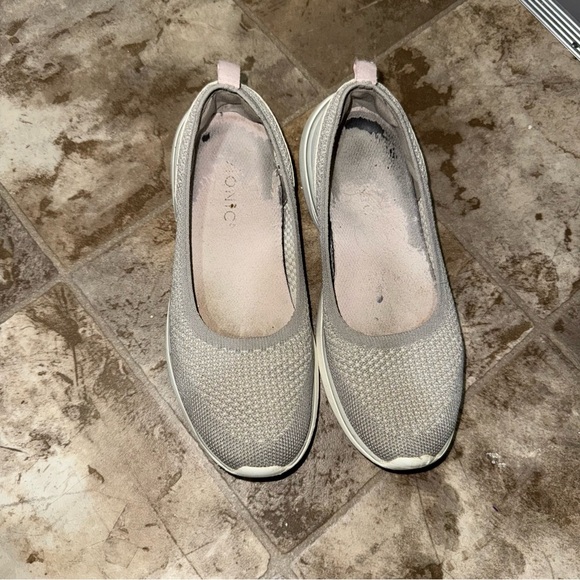 Womens Vionic Vortex Kallie Slip on Gray and White Casual Flat Shoes Size 5 - Picture 4 of 16